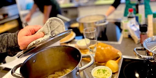 Vom Acker auf den Tisch - Saisonal Kochen bei der Biokiste