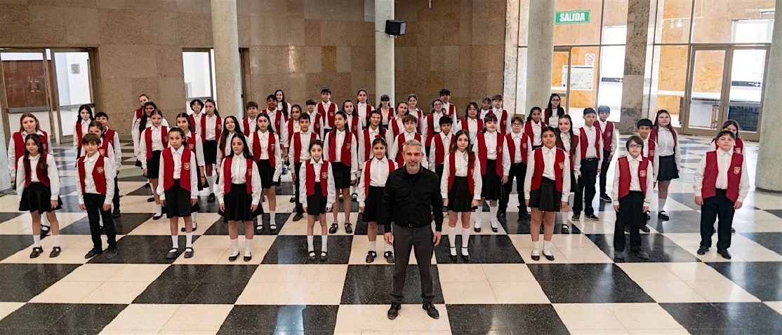 Coros: Repertorio del siglo XV hasta la actualidad y música argentina